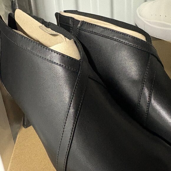 Clarks Womens Kataleyna Sol Black Leather Ankle Boots Size 10 Wide - Picture 2 of 6